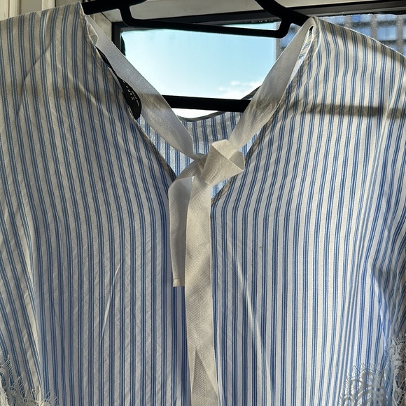 Zara size small striped blue and white shirt with with flared arms - Picture 5 of 7
